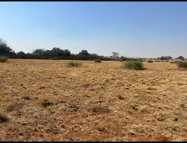 16,252M² VACANT LAND FOR SALE IN KOOKRUS